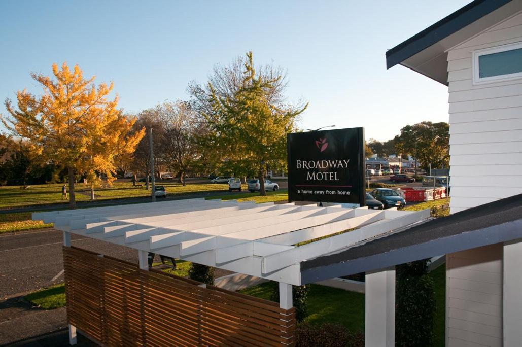 Broadway Motel & Miro Court Villas Matamata Buitenkant foto